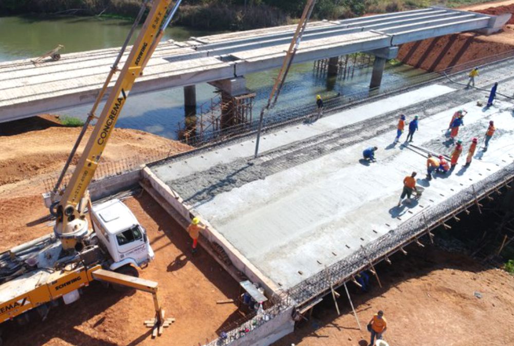 DNIT avança na obras da ponte sobre o rio São Lourenço na BR-163/364/MT