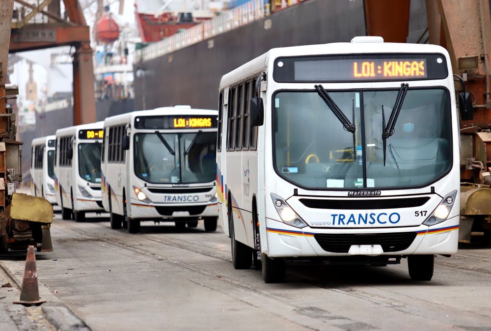 Portal Estrada - Porto de Paranaguá é referência em exportação de ônibus