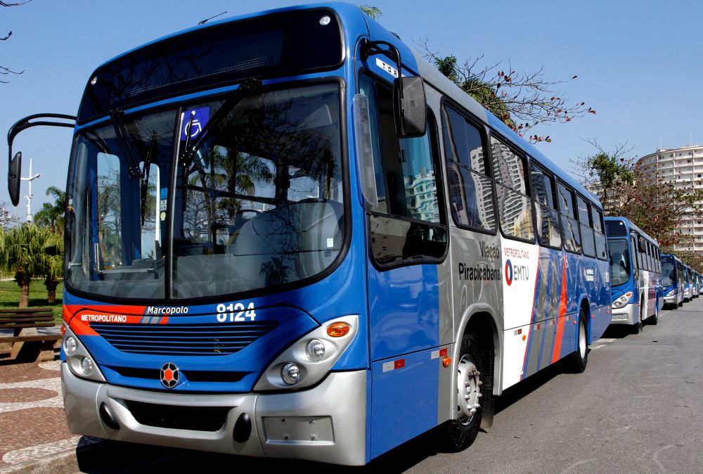 Portal Estrada - Uso de ônibus como meio de transporte cai na pandemia em SP