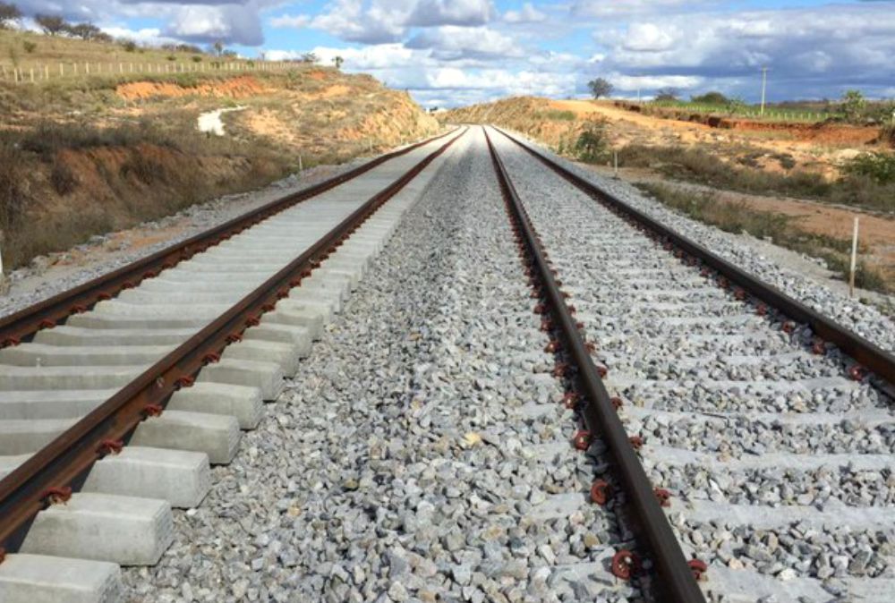 Portal Estrada - TCU libera projeto de concessão da Ferrovia de Integração Oeste-Leste