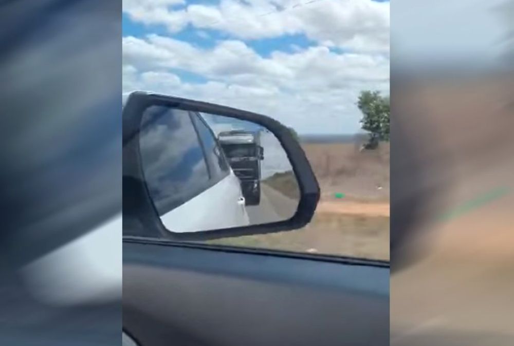 Portal Estrada - Motorista que tirou carro da estrada com carreta é preso
