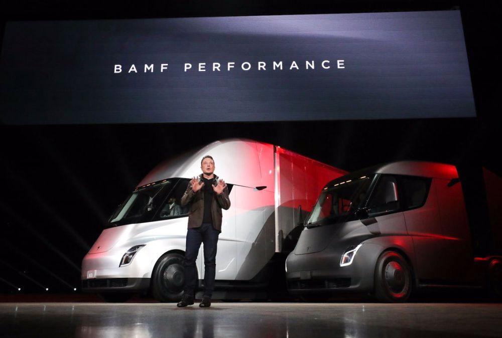 Tesla iniciará produção em massa de caminhões