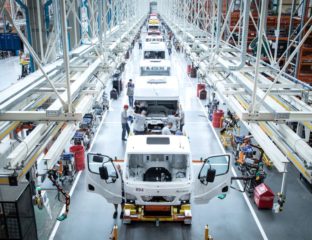 Portal Estrada - Mercedes-Benz é eleita a fabricante mais inovadora do Brasil