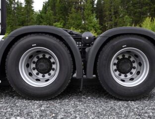 Portal Estrada - Scania lança eixo com suspensor para caminhões 6×4 e 8×4