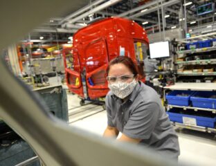 Portal Estrada - Volvo começa 2021 contratando 400 funcionários