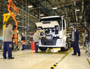 Portal Estrada - Volvo amplia segundo turno na produção de caminhões VM